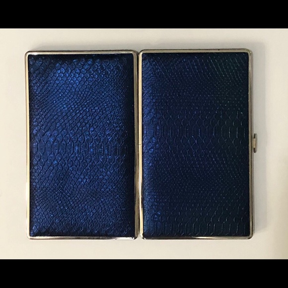Two Charming Charlie wallet/handbags - Picture 4 of 5